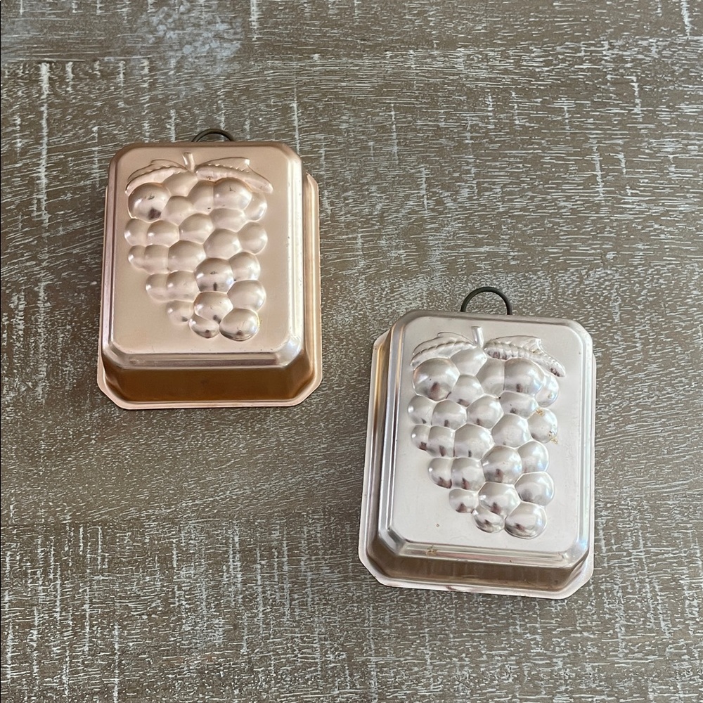 Set of Vintage Copper Tone Mini Grape Metal Tart Mold Wall Decor